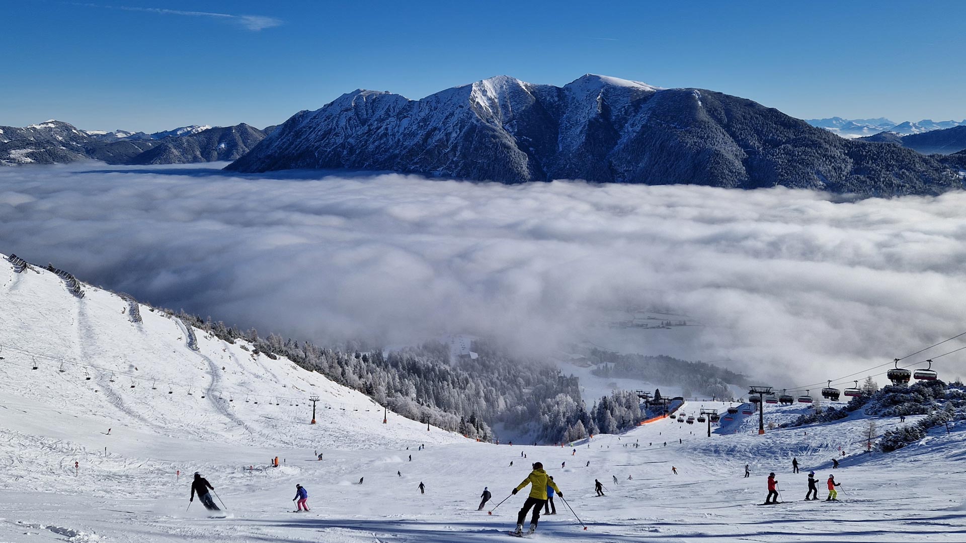 bergadrenalin-schwab-berge-outdoor-skifahren